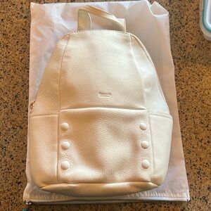 Hammit Hunter Medium Backpack, Limited Edition Marshmallow White. Only used once